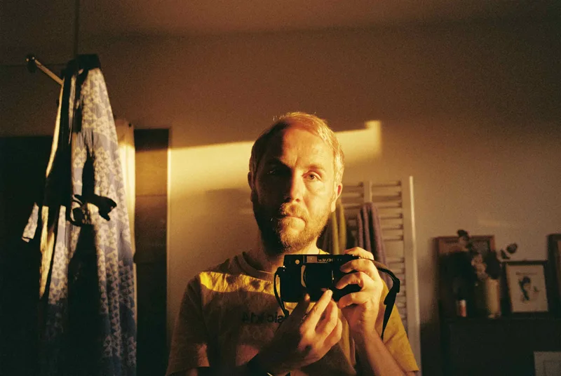 Hey, it’s me again. shot on Kodak Gold 200 with a Konica Hexar RF, developed at Urbanfilmlab, by André Duhme