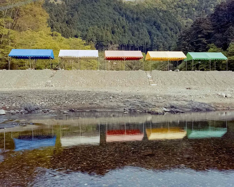 Reflection shot on Fujifilm NPS 160 with a Mamiya 7, developed at Home / Self-Developed, by Nicholas Smith