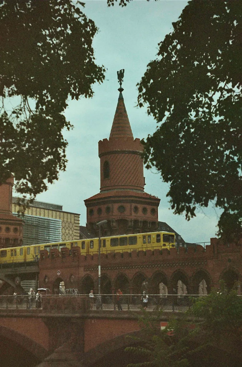 Oberbaum Bridge shot on Kodak Gold 200 with a Leica RE, developed at Foto Kotti, by Nolin