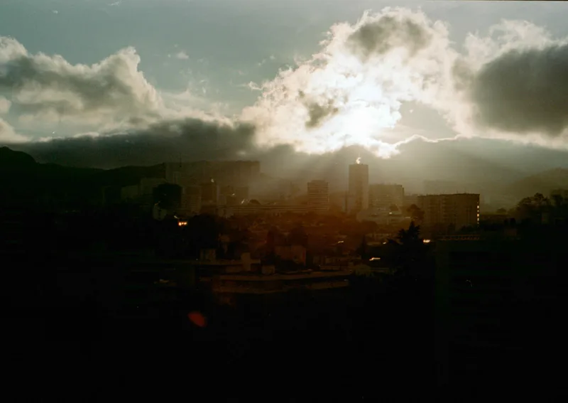 Le matin shot on Kodak Portra 400 with a Leica R5, developed at Négatif+, by Nathalie