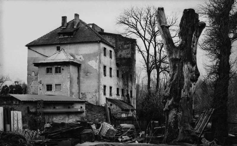 Film photo shot on Rollei RPX 25 with a Nikon F2, by rafaln70