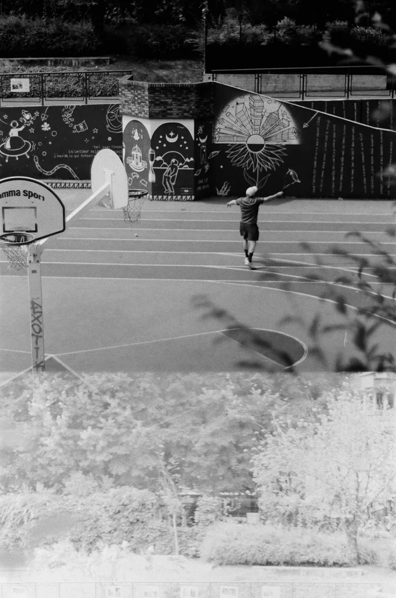 balade annuelle 2 shot on Svema Foto 200 with a Fujica AZ-1, by Eve