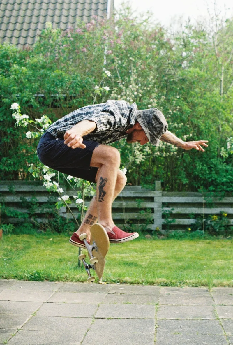 TRICKS shot on Fujifilm FujiColor C200 with a Pentax P30N, developed at Photocare, by Unluckyrolls