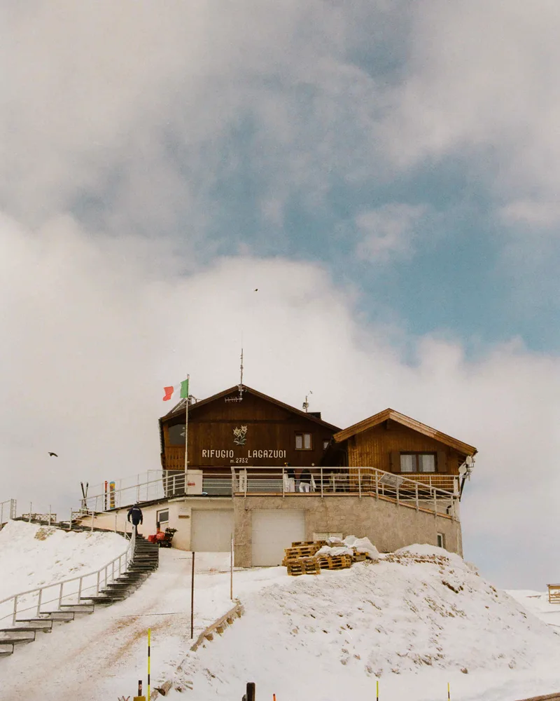 Rifugio Lagazuoi 2778m shot on Kodak Gold 200 with a Fujica STX-1, developed at Rtp Fotografia - Torino, by aleristo