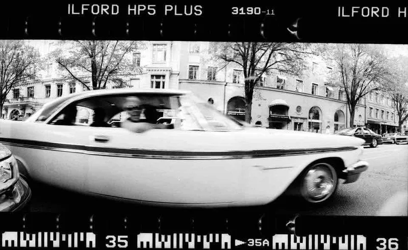 Stockholm crusing shot on Ilford HP5 with a Horizont, by Bådde Sundqvist