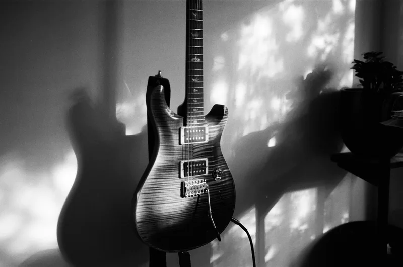 Shadow Axe show me the meaning of haste. shot on Ilford HP5 Plus 400 with a Ricoh XR-10M, developed at Hutt Street Photos, by Fox