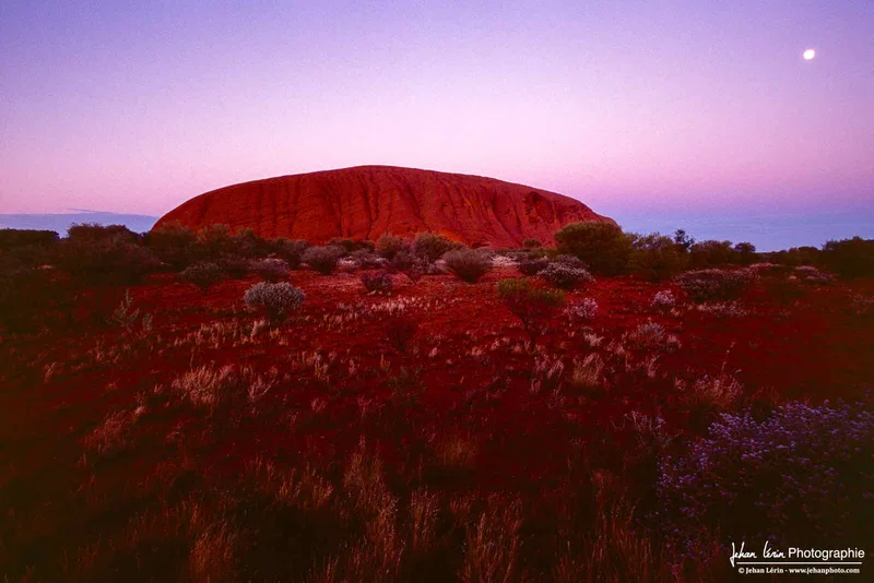 Uluru at sunset shot on Fujifilm Velvia 100 with a Canon 1V, developed at Home / Self-Developed, by Jehan Lérin