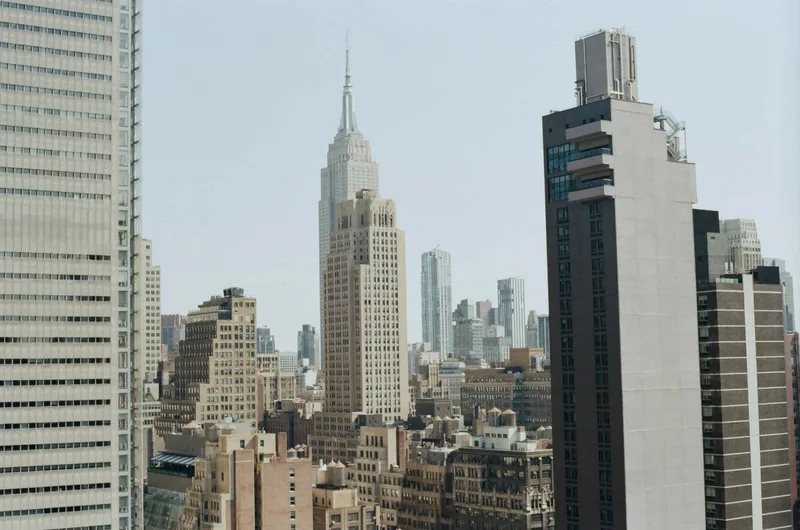 Manhattan shot on Kodak UltraMax 400 with a Olympus OM-40, developed at Dominion Camera, by Lucy Mueller