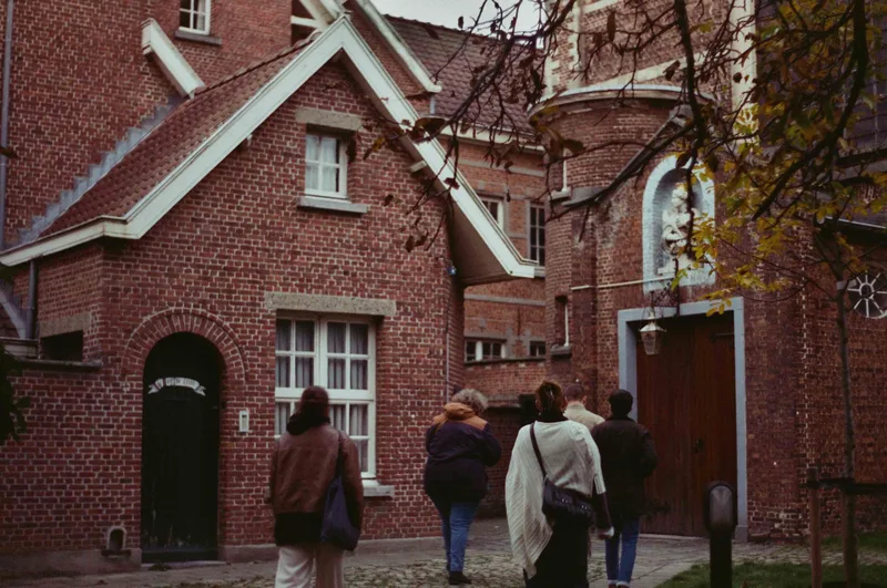 bordel belge shot on 1hundredfilm 4hundred with a Fujica AZ-1, by Eve