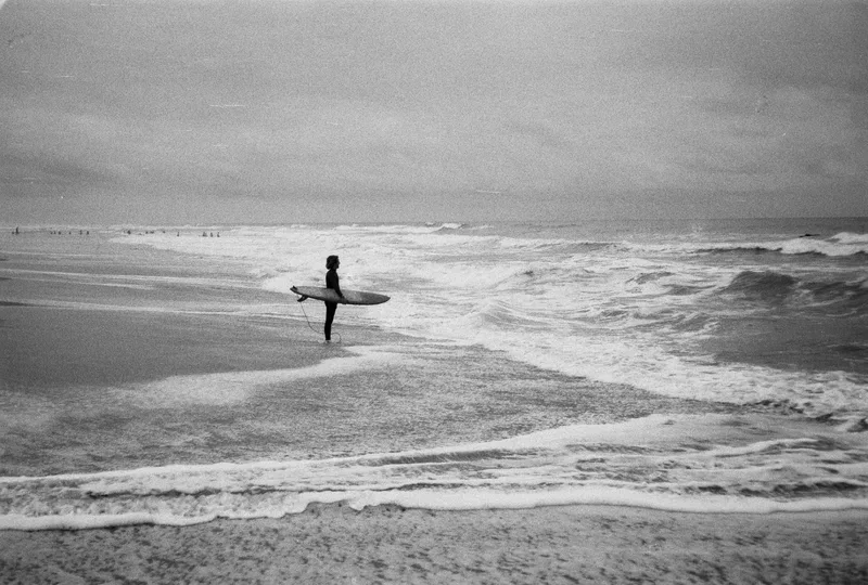 Alone shot on Kodak T-Max 100 with a Minolta Riva 135ex, developed at Photobleue St Gély du Fesc, by Edbz