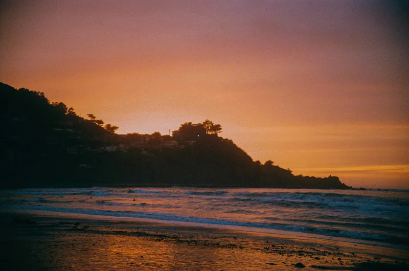 Sunset at Pacifica shot on Kodak Portra 400 with a Minolta XE-7, by Hamoodi