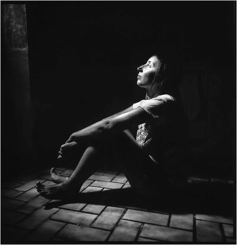 Into the light shot on Kodak Tri-X 400 with a ZenzaBronica SQ-B, by Laurent Bénard