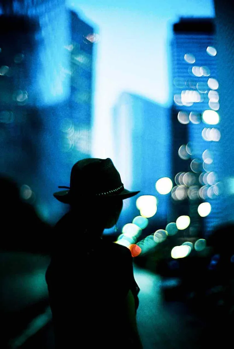 Urban Cowgirl shot on Kodak Portra 160 VC with a Leica M5, by TommyOshima
