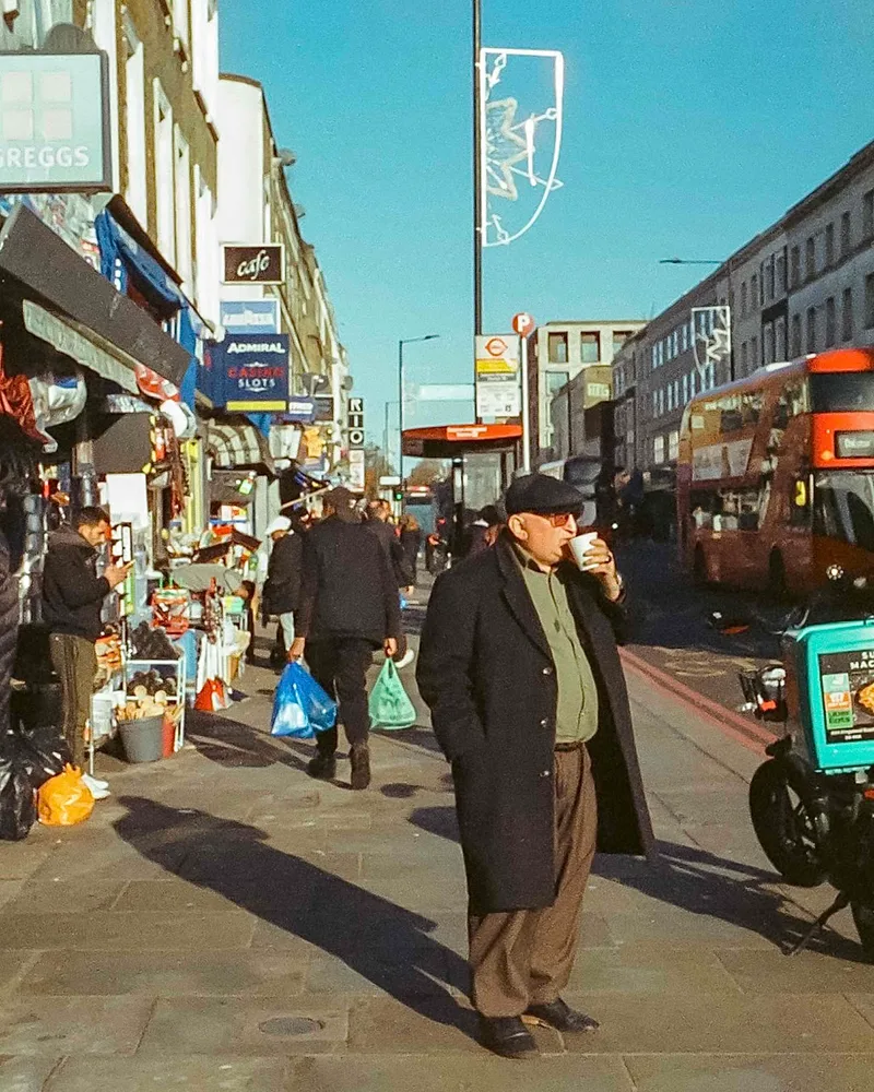Saturday morning winter sun shot on FilmNeverDie UMI 800 with a Leica M6 TTL, developed at Rapid Eye, by Mark Luke Grant
