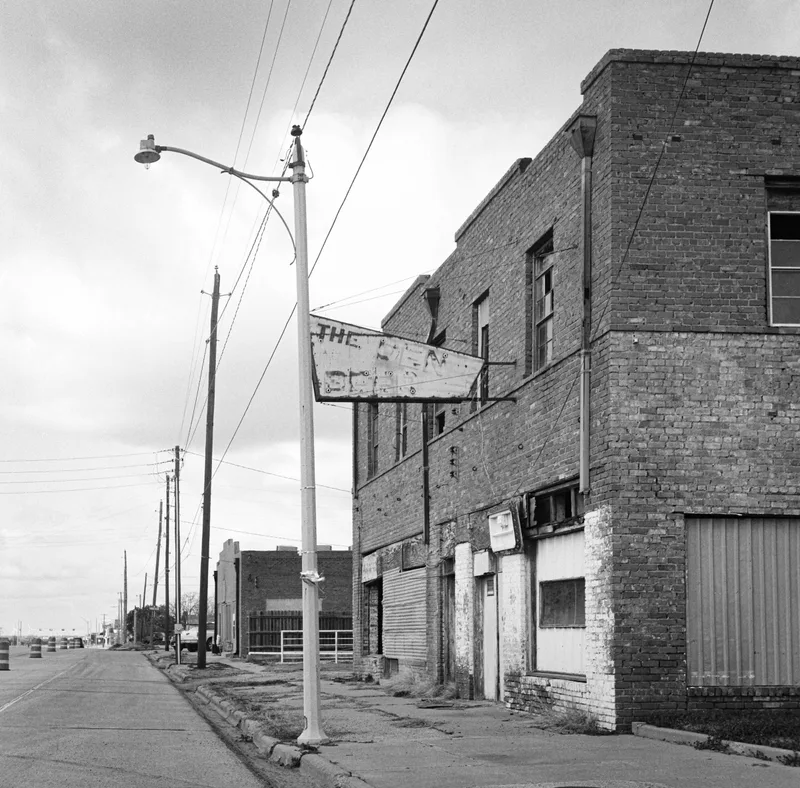 Film photo shot on Kodak Tri-X 400 with a Yashica C, developed at Fort Worth Camera, by Tom