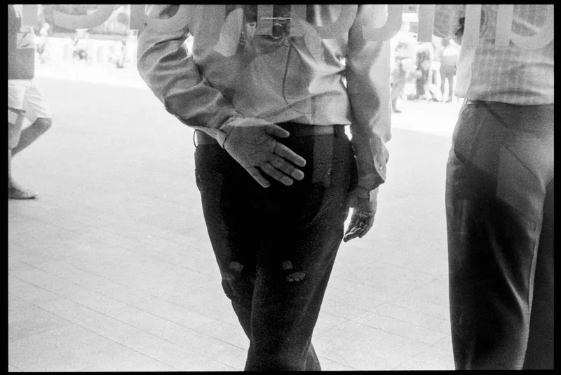 Film photo shot on Kodak Double-X 5222 with a Yashica Electro 35 G, by Midio