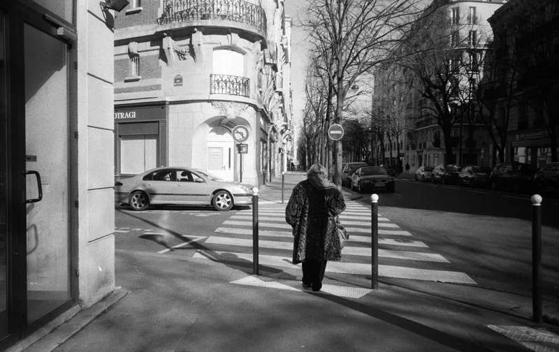 Film photo shot on Rollei RPX 400 with a Rollei Prego90, developed at Les Photos du Faubourg, by Catalina