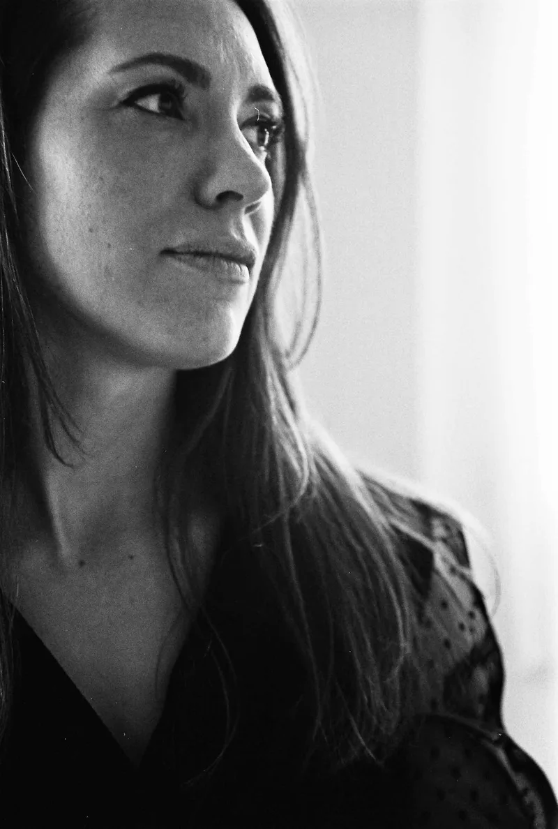 Zoé shot on Kodak Tri-X 400 with a Nikon F100, developed at Chroma Films, by Vincent Copié