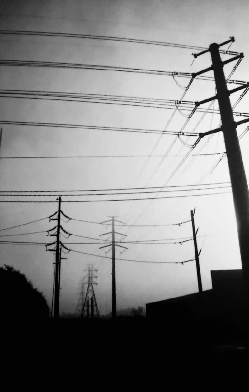 Power shot on Ilford HP5 Plus 400 with a Voigtländer Bessa R, by Jeff E. Brown