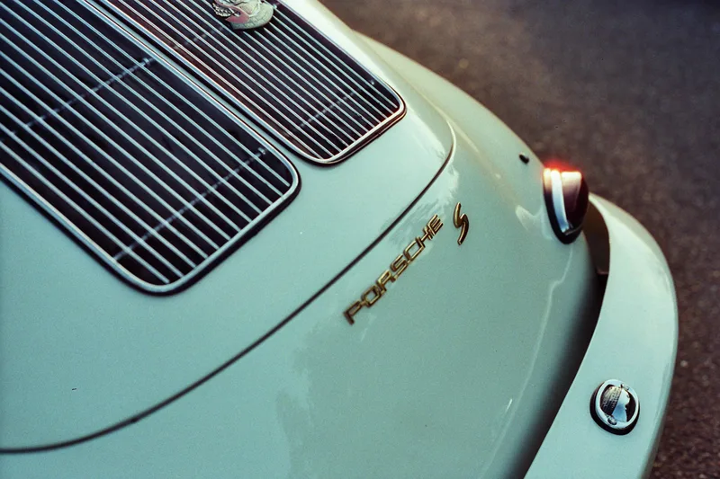 History shot on Cinestill 400D with a Nikon F3, developed at Prolab Fotofachlabor GmbH, by Batu