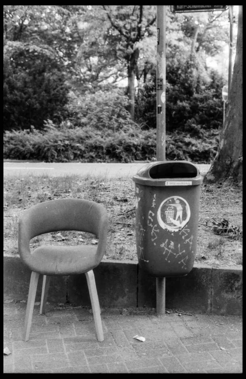 Film photo shot on Ilford Kentmere Pan 200 with a Nikon FM2n, developed at DM Fotoparadies, by Frank