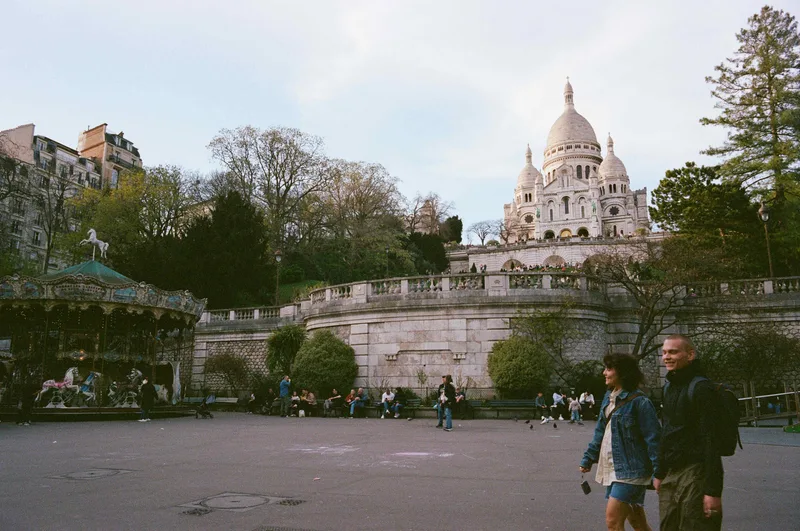 Sacré-Cœur shot on Kodak Portra 400 with a Leica M6 TTL, developed at Photoworks SF, by Elihu