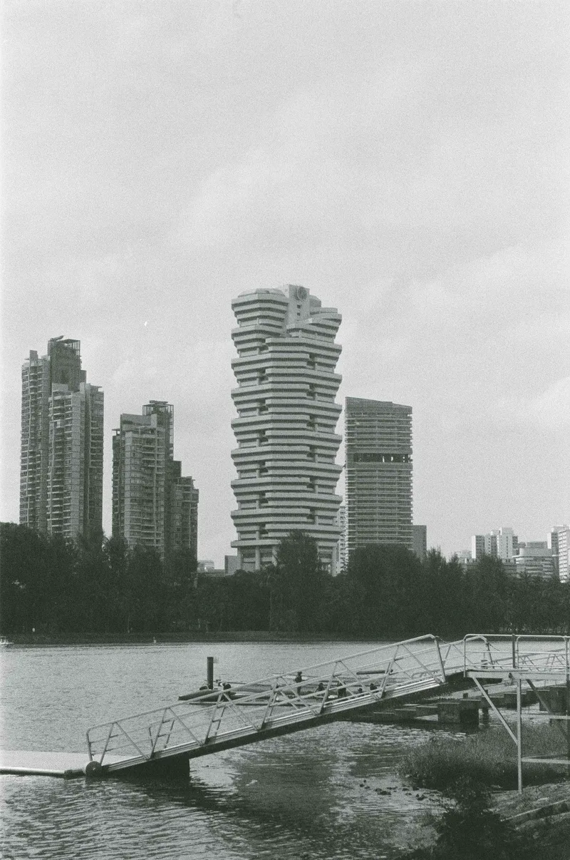 The Concourse shot on Ilford Kentmere Pan 400 with a Ricoh KR-10 Super, developed at Whampoa Colour Centre, by Cheddarshoots
