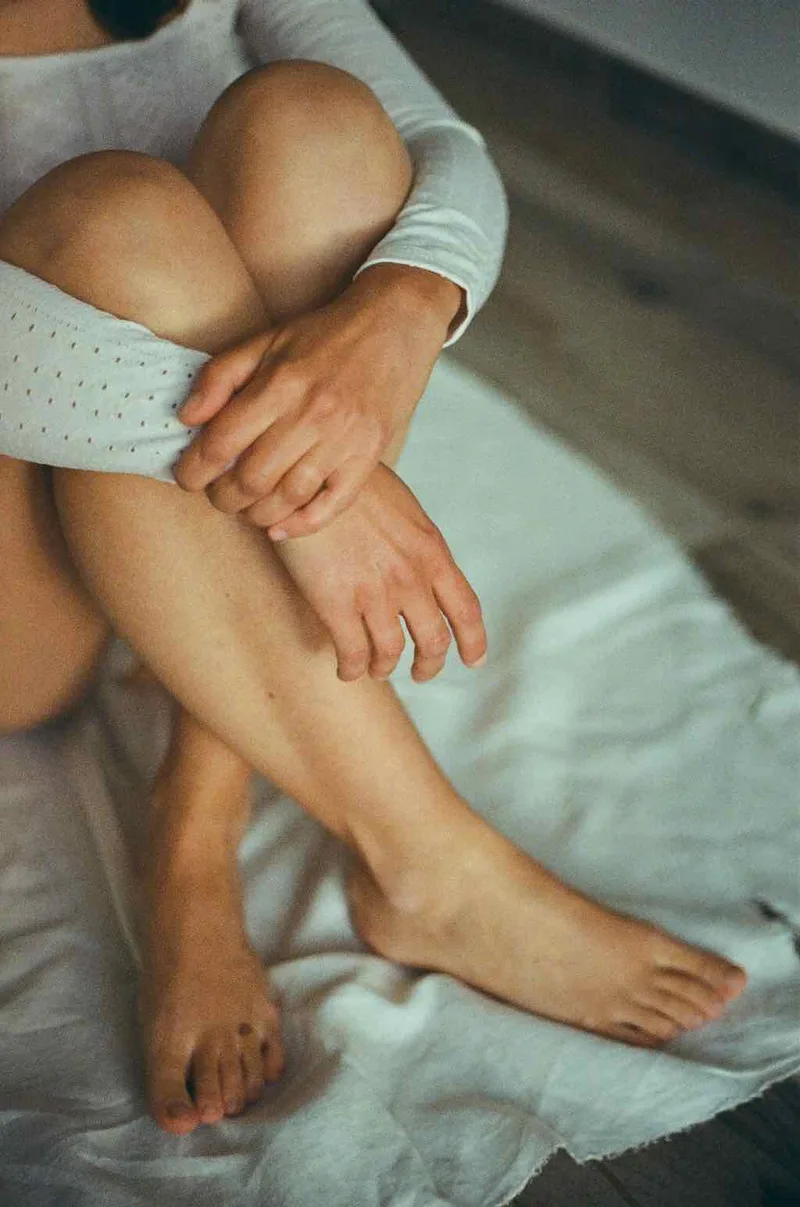 Setting shot on Kodak Proimage 100 with a Canon 300v, by Giulia