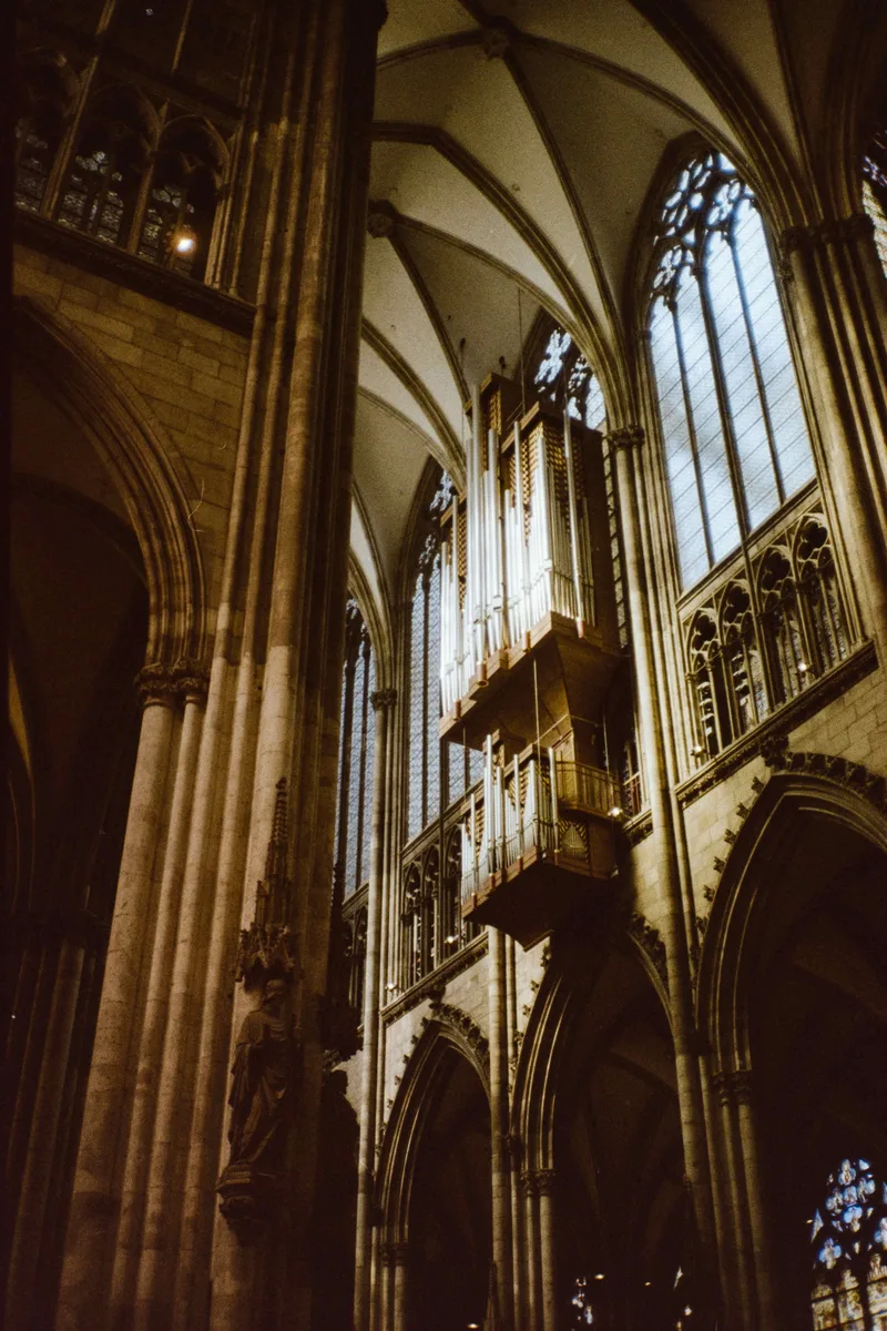 Film photo shot on Orwo Wolfen NC500 with a Minolta Hi-Matic AF2, developed at Optik Oldschool, by Mattia