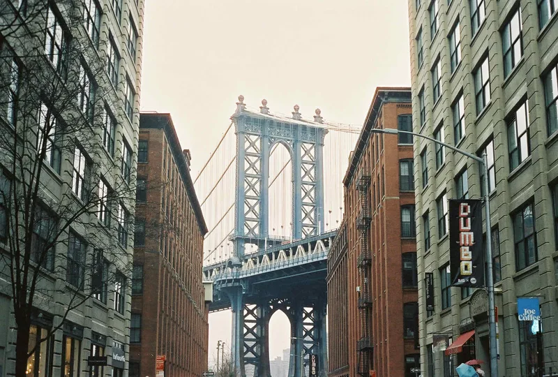 Cliché on Film shot on Reflx Lab 800 with a Canon FT QL, developed at McGreevy ProLab & ProPress, by Payam
