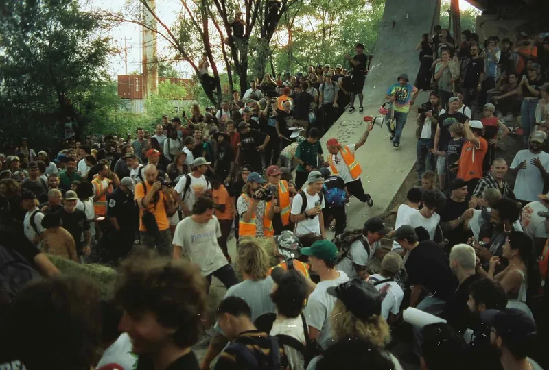 Rip Ride Rally shot on Cinestill 800T with a Praktica Super TL 1000, by Julio