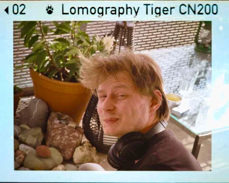 Uii shot on Lomography Color Tiger 110 with a Pentax Auto 110, developed at Foto Zumstein Zürich, by Aderin