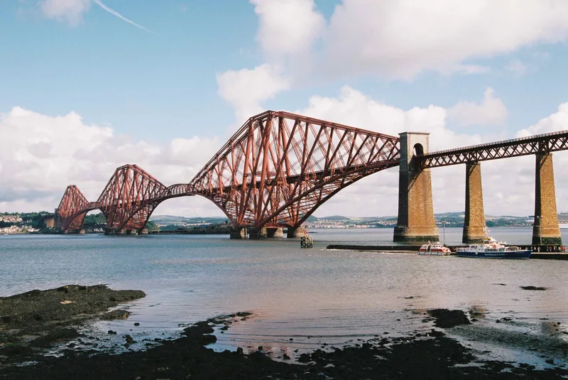 Forth Rail Bridge shot on Kodak Portra 400 with a Canon EOS 50E, developed at DevMyFilm, by David Lee