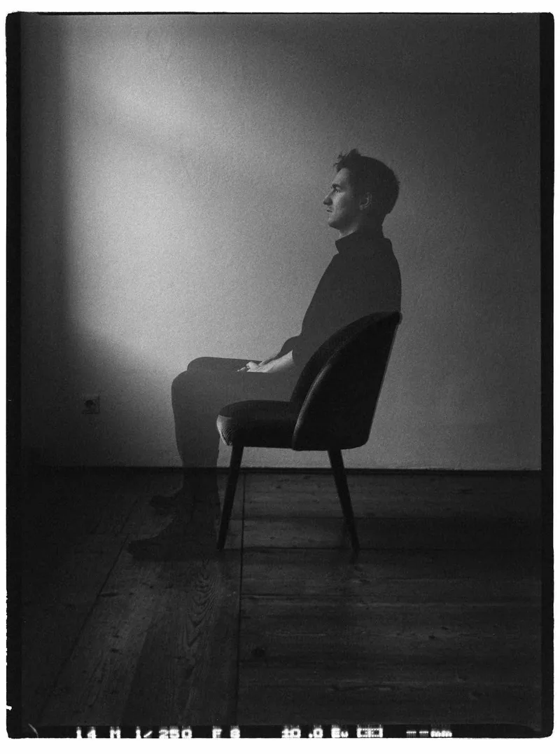 Film photo shot on Kodak T-Max 400 with a Pentax 645N, developed at Carmencita, by Valentina Magno