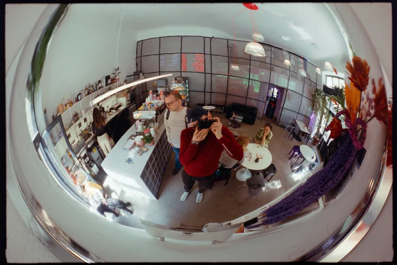 Mirror @ kv shot on Kodak Vision3 250D with a Leica M4-P, developed at Lab4Art, by Vitéz Ádám