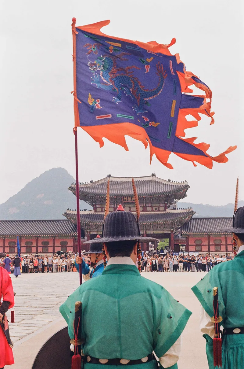 The Guards shot on Kodak Gold 200 with a Olympus OM-10, developed at Yeonnam film, by Bionography