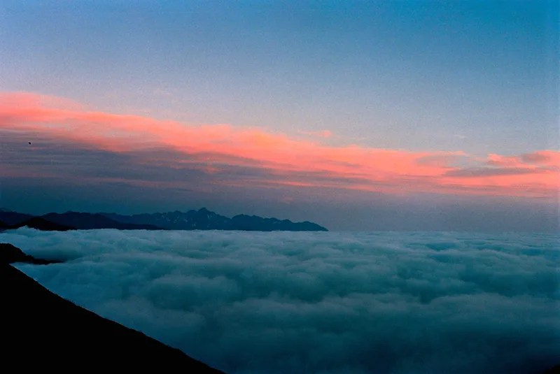 Mont Valier, Pyrénées shot on Kodak Ektar 100 with a Olympus OM-20, developed at Laboratoire Photon, by Silence ça pousse