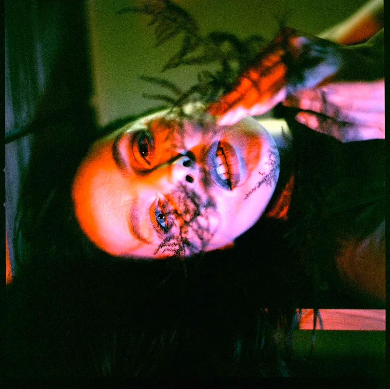 Endless S shot on Fujifilm Pro 400H with a Hasselblad 2000 FCW, developed at DevbyJannis, by Robster lobster
