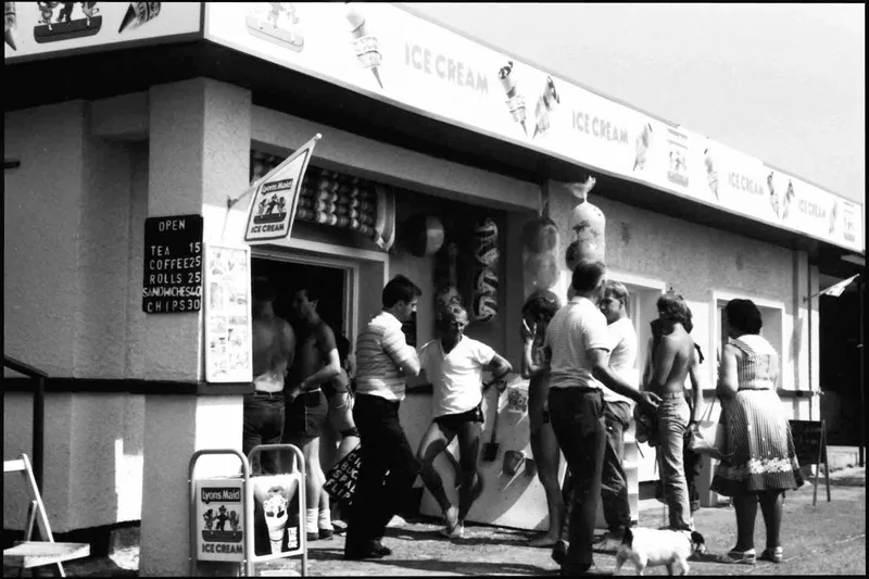 Beach Cafe, Clacton-On-Sea shot on Kodak Tri-X 400 with a Zorki 4K, developed at Home / Self-Developed, by Tony Shelley
