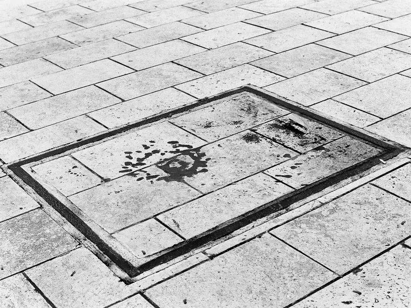 Lettere da Miss Sarajevo shot on Lomography Lady Grey 400 with a Nikon FM2, by Unconventional Lo Fi
