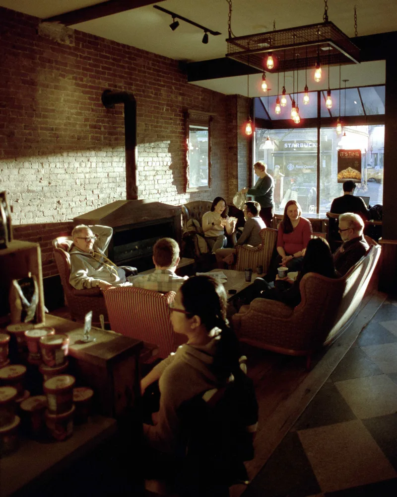 Cafe shot on Cinestill 50D with a Minolta Maxxum 7000, developed at Hunt’s Photo & Video, by Evan Land