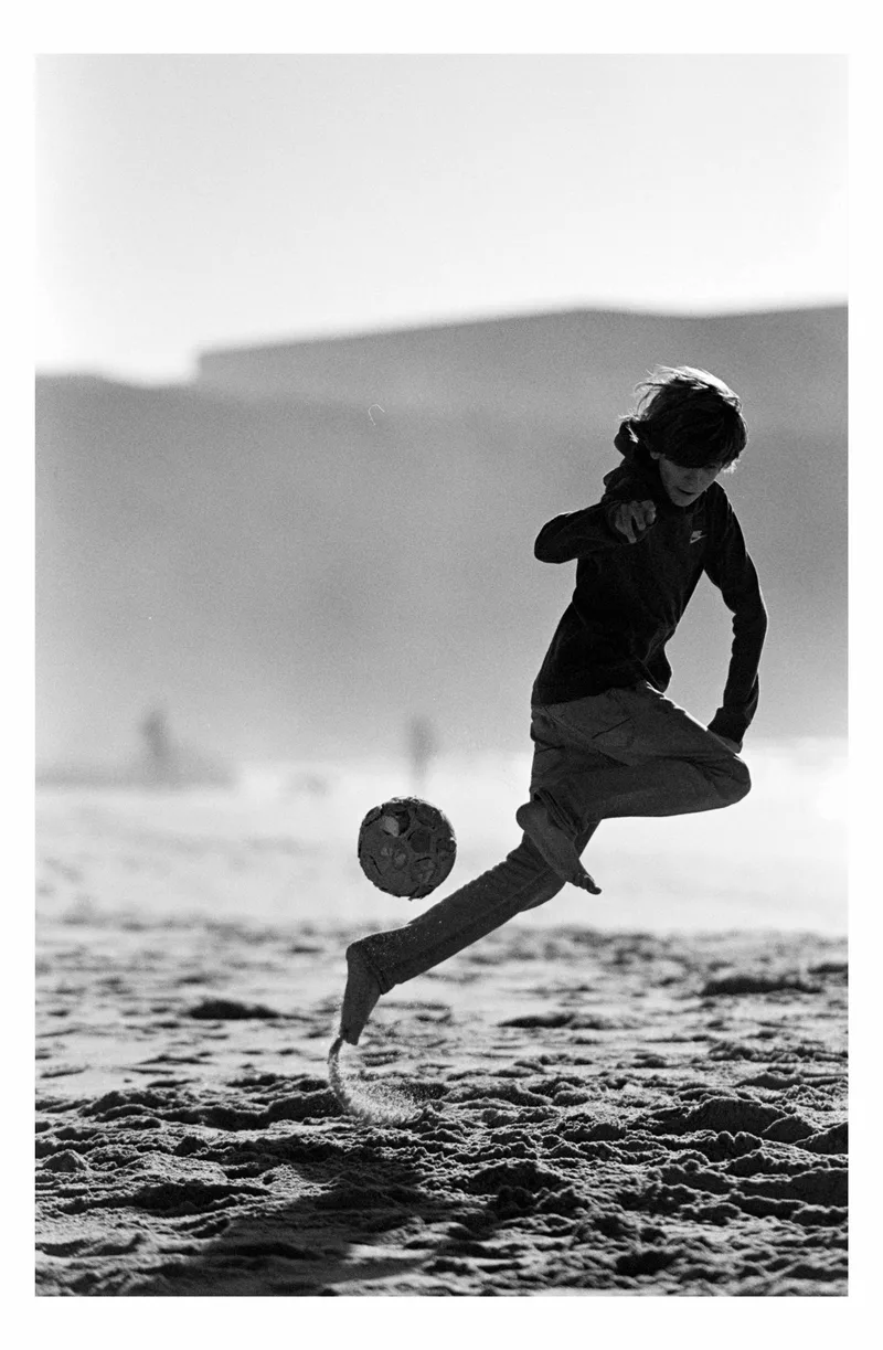 Film photo shot on Ilford HP5 Plus 400 with a Nikon F801, developed at Home / Self-Developed, by Filipe Pinto