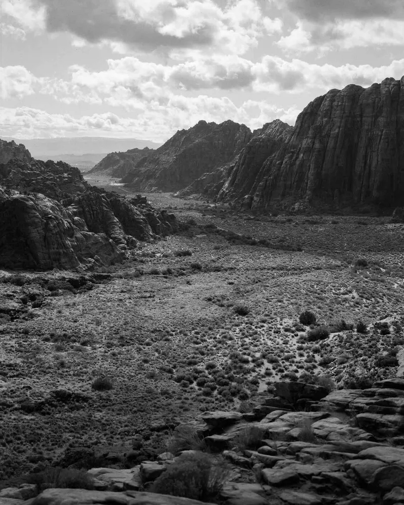 “Southern Utah BW” shot on Arista EDU Ultra 200 with a Fuji GSW690III, by Tyler Cahoon retrofilmproject