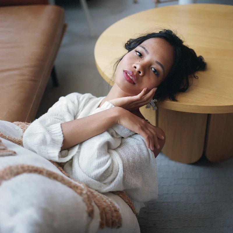 Thalia shot on Kodak Portra 400 with a Rolleiflex 3.5F, developed at Photon, by Mehdi