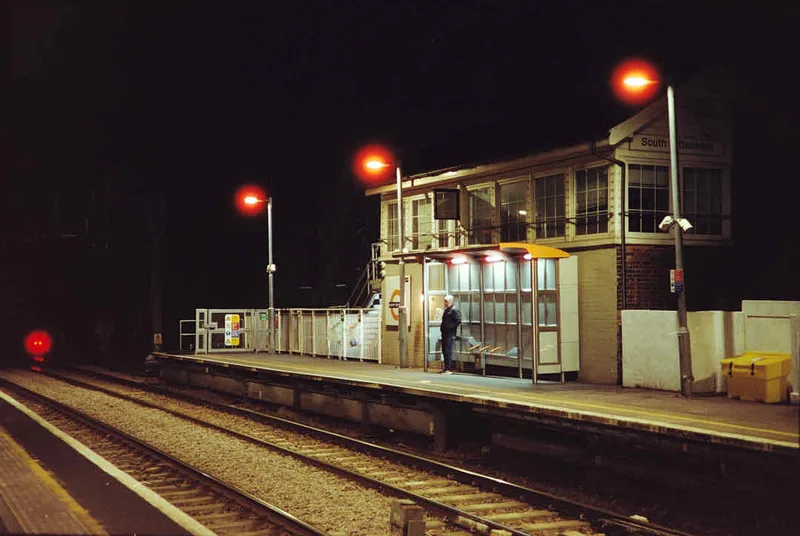 South Tottenham shot on Reflx Lab 800 with a Voigtländer Bessa R3M, developed at Analogue Wonderland, by Levin Haegele