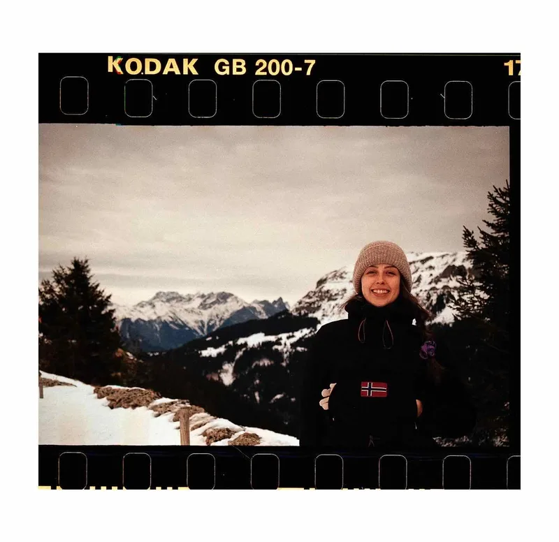 Smiling through the cold shot on Kodak Gold 200 with a Canon EOS 1000, developed at DevbyJannis, by Alessandro Benevento