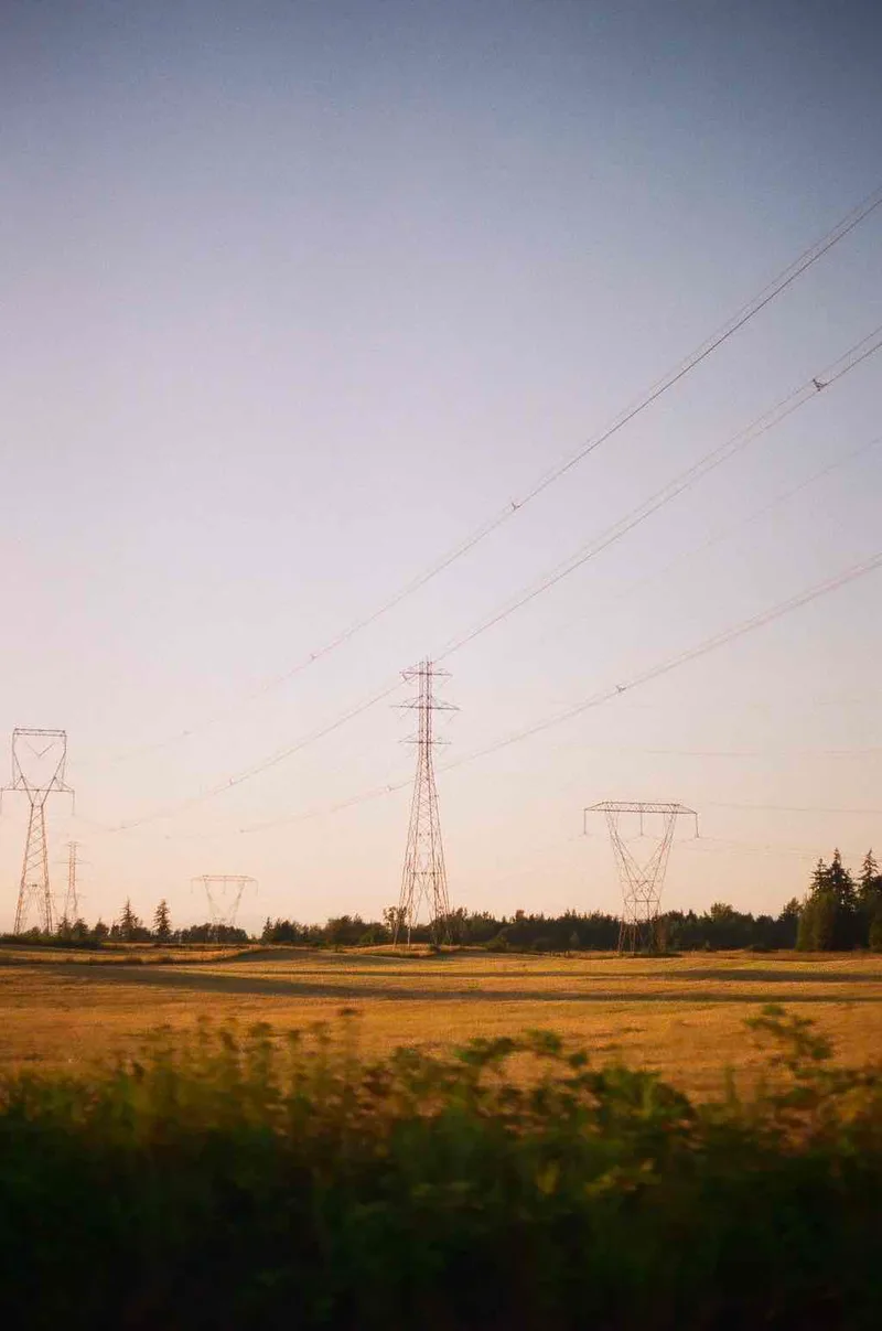 electricity shot on Kodak T-Max 400 with a Minolta X-370, developed at The DarkRoom, by Boop