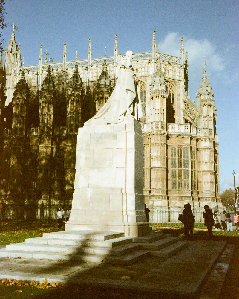 Film photo shot on Cinemot Lisboa 1999 with a Olympus AF-1 Super, developed at Stuart Cameras, by Steph