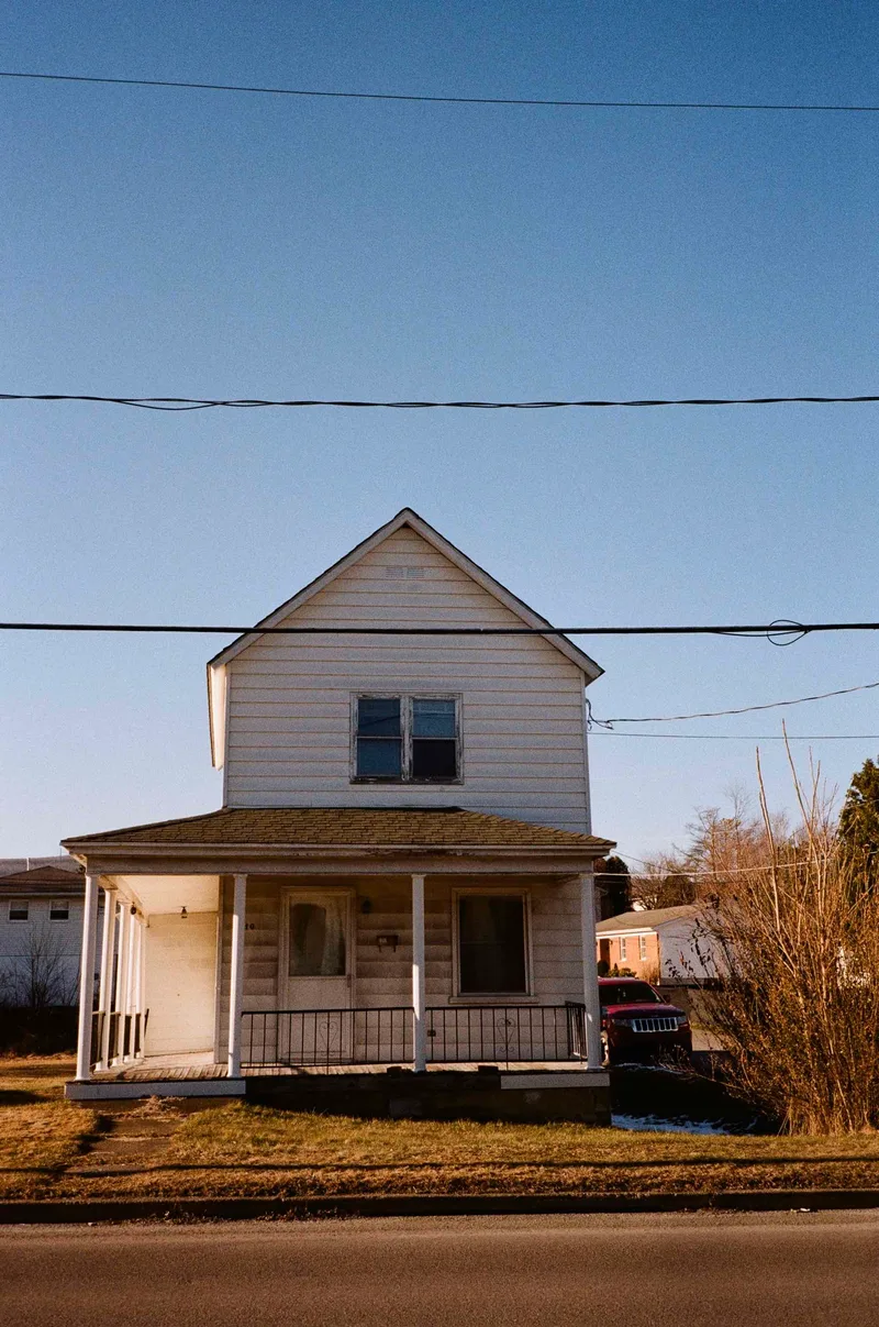 Film photo shot on Kodak ColorPlus 200 with a Olympus Mju-II, developed at NYC Film Lab, by bedfordtowers