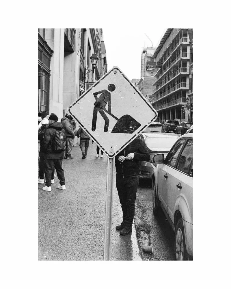 Hard-headed shot on Ilford HP5 Plus 400 with a Nikon F2 AS, developed at Photo Service , by Edwin